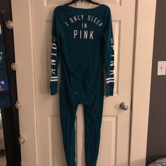 PINK Victoria's Secret Other - Adorable PINK onesie pajamas